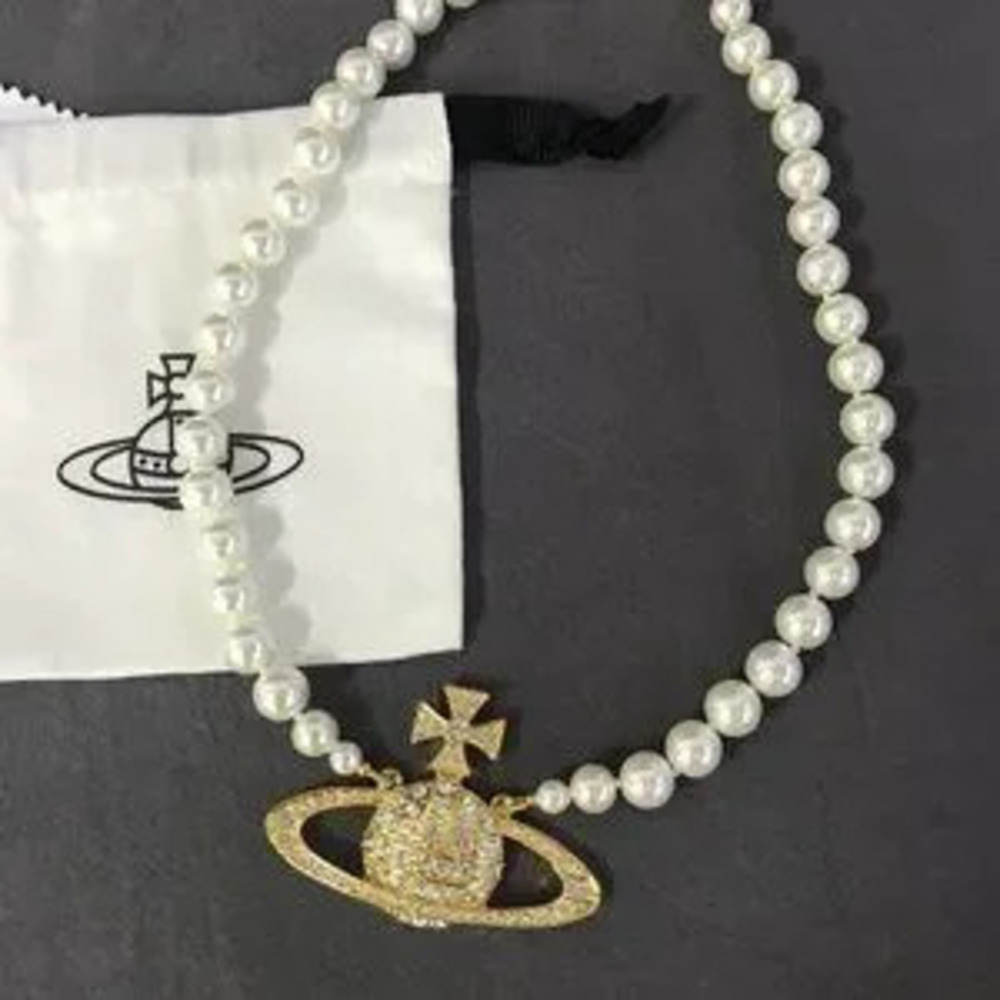 Vivienne Westwood Bas Relief Pearl Necklace Gold Tone LARGE